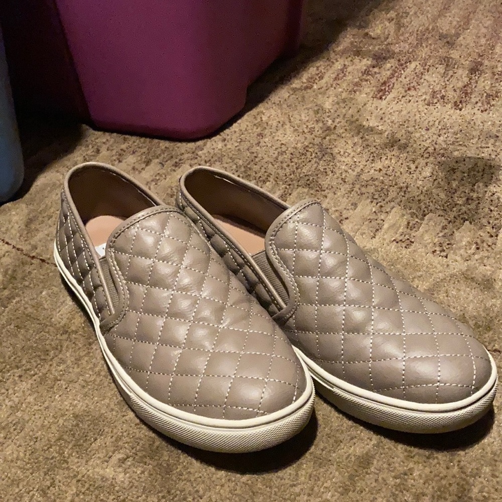 Steve Madden slip ons 10